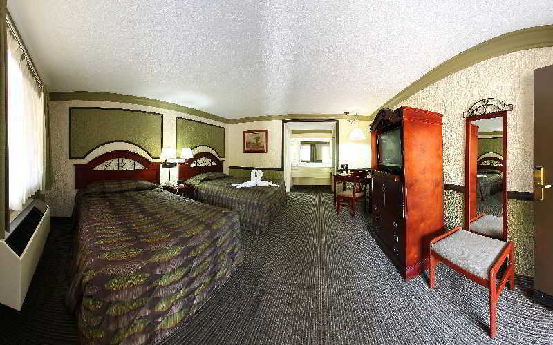 Hacienda Del Rio Hotel 4*