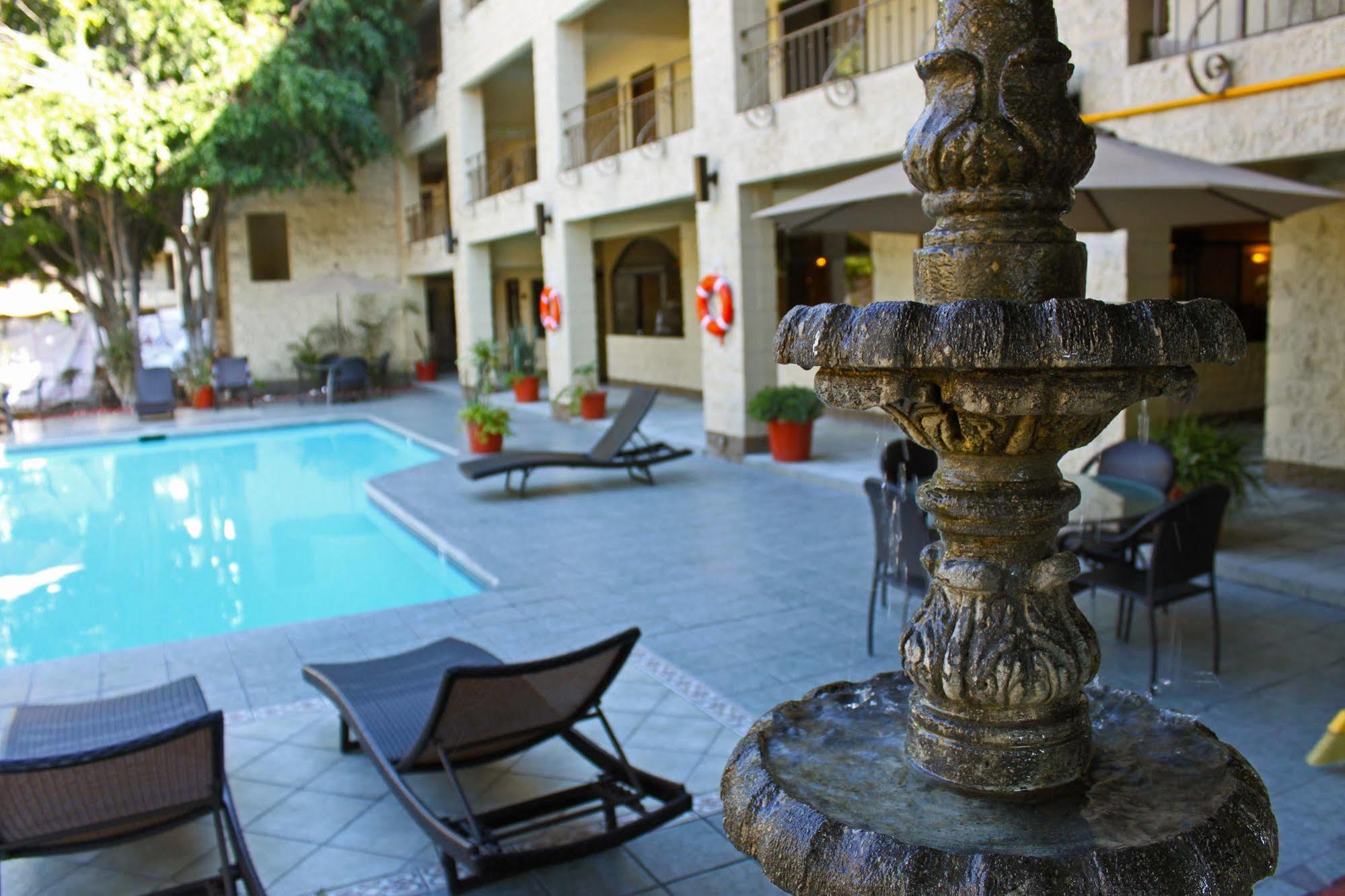 Hotel Hacienda Del Rio 4*
